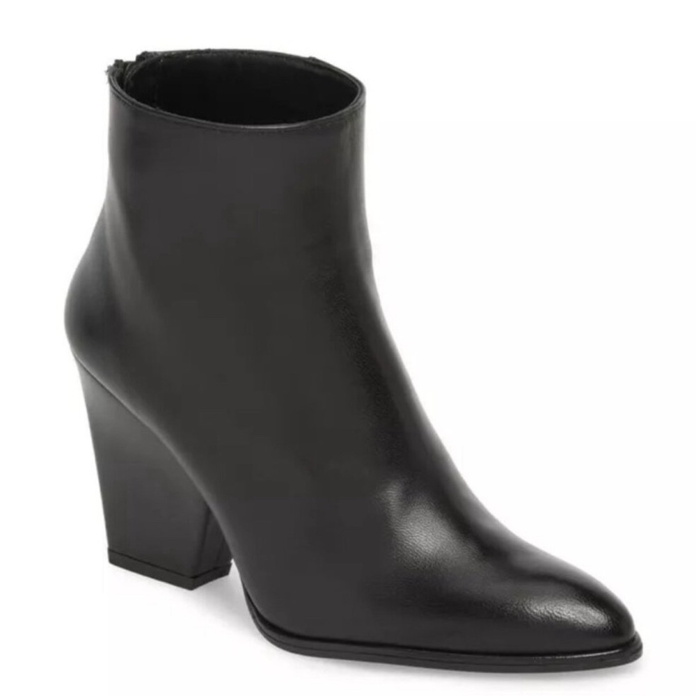 Stuart Weitzman Bedford Bootie, size 5.5, black leather